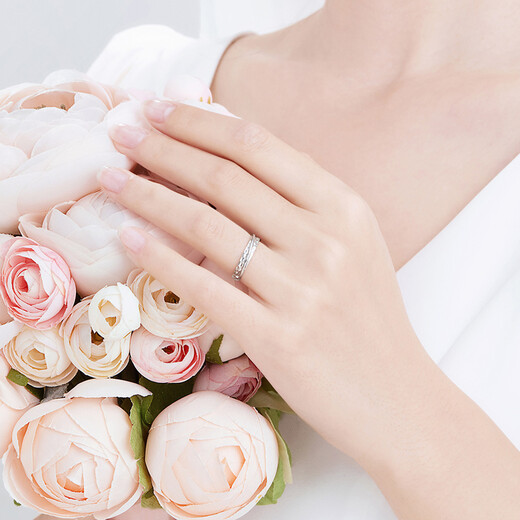 Lukfook Jewelry Pure Knot Series Platinum 950 Hammer Pattern Platinum Ring Couple Wedding Pair Ring Solid Single 000593M1 No. 17 - Total Weight 4.51 Grams Men's Style