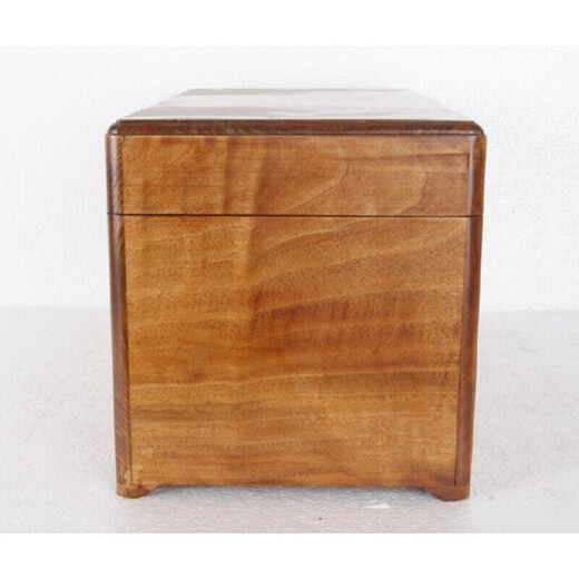 Famous craftsman camphor wood box suitcase storage box calligraphy and painting box solid wood box storage box full camphor wood wedding box antique vibrato pine wood true color