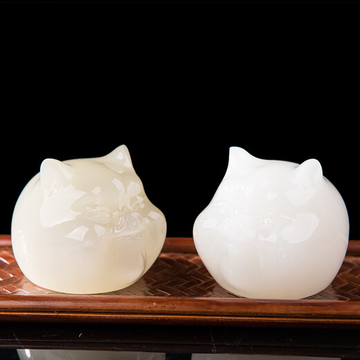 Tianxia Yujia Jade Little Piggy Ornaments Home Living Room Office Decorations Business Gifts Zodiac Gifts White Jade
