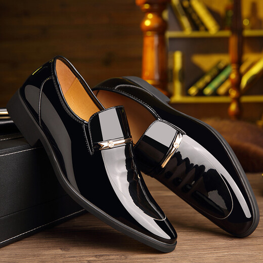 
Shamessi's new business formal leather shoes for men with fleece covers fashionable trendy low-top men's shoes 686 black four-season model 43