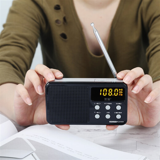 Sony Ericsson (soaiy) S91 radio for the elderly FM Walkman player portable charging plug-in card mini speaker mini English level 4 and 6 plug-in card for the elderly black