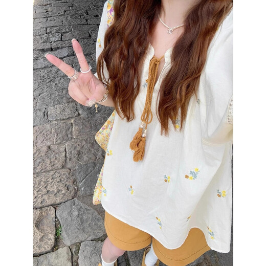 Xuefei Lanqi Casual Shorts Sommer-Frauenkleidung 2025 Neuer Stil gepaart mit einem kompletten Satz koreanischer Kleider, altersreduzierender Anzüge vom Salztyp, Tops + Hosen m