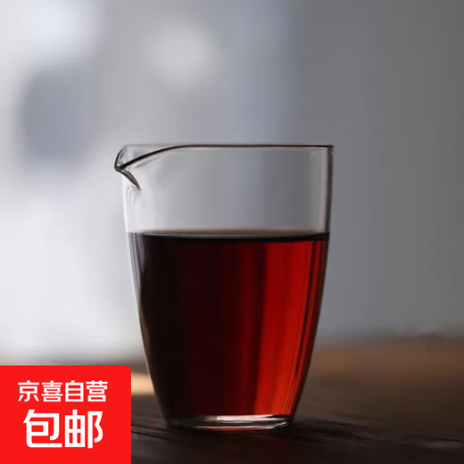 Worry-free fair cup heat-resistant thickened high-temperature-resistant glass fair cup Chinese-style household tea divider transparent male cup tea sea