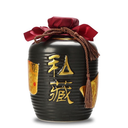 Jingdezhen ceramic wine bottle ornaments 1 Jin Jin is equal to 0.5 kg 2 Jin Jin is equal to 0.5 kg 3 Jin Jin is equal to 0.5 kg 5 Jin Jin is equal to 0.5 kg 10 Jin Jin is equal to 0.5 kg Decorative household antique small white wine jar empty wine can seal 5 Jin Jin is equal to 0.5 kg Packed with hot stamping and private collection with white background