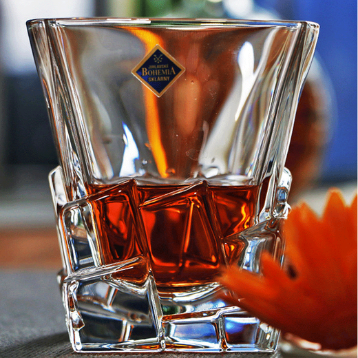 BOHEMIA imported from the Czech Republic BOHEMIA crystal glass whiskey spirit cup foreign wine cup juice cup creative beer cup iceberg style originally imported from the Czech Republic