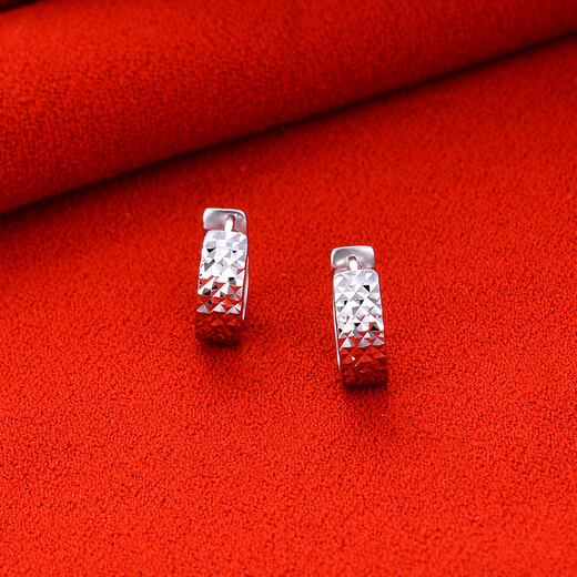 Yuanshengfu's new high-quality PT950 shiny platinum earrings, fashionable, simple and versatile platinum earrings, 3.51g