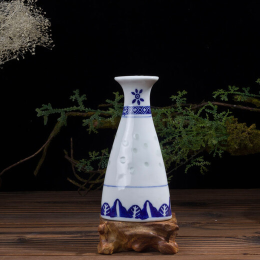 LICHEN blue and white porcelain jug and wine cup Jingdezhen exquisite old style porcelain underglaze colored wine set Old-fashioned blue and white exquisite one pot four cups one