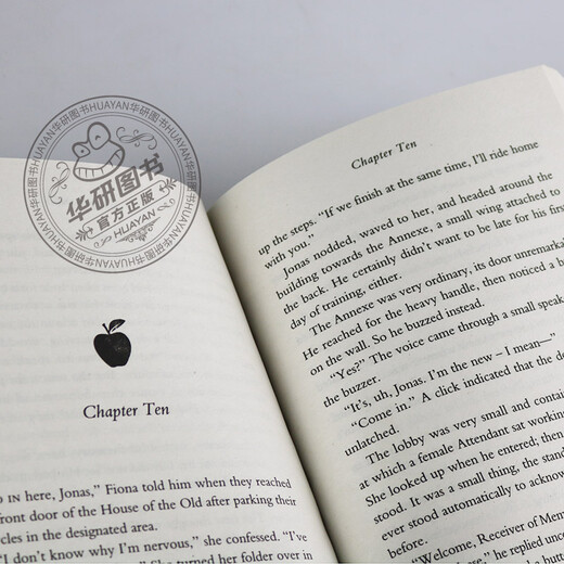 英文原版 赐予者 The Giver Movie Tie-In Edition 记忆传授人 蓝思阅读指数760L