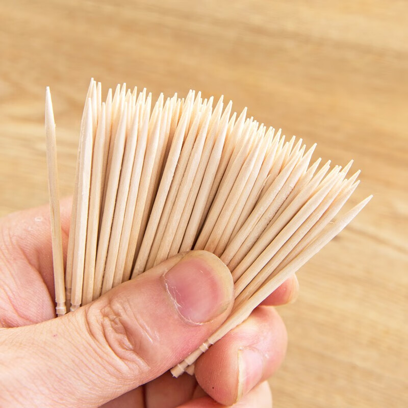Xinghengmeng Disposable Bamboo Toothpicks for Household Fruit Picks Kraft Paper Individually Packaged 1000 Moso Bamboo Double-Headed Toothpick Sticks One Box (About 500 Packs, Total 1000 Sticks)