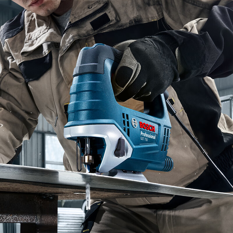 Bosch (BOSCH) GST 750 professional-grade jigsaw, electric saw, woodworking saw, hand saw, cutting machine, hand electric saw, official standard configuration