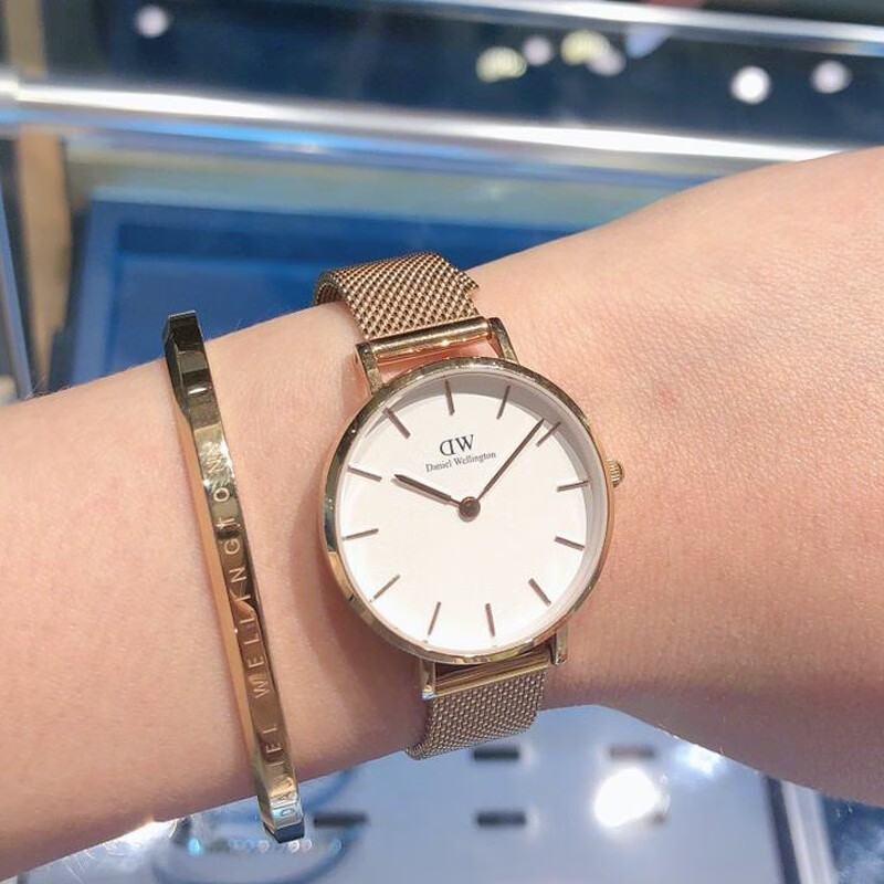 DW watch professional repair, watch after-sales service, repair and maintenance service, polishing and grinding repair, movement repair, movement maintenance, contact customer service for actual cost