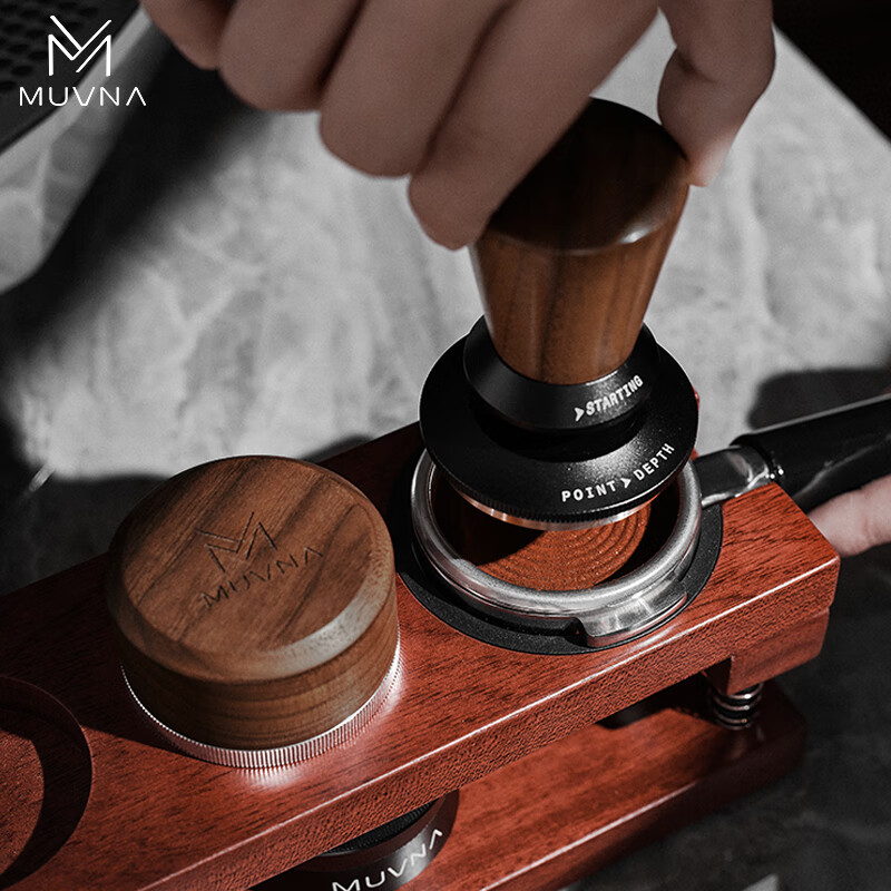 MUVNA coffee solid wood press powder seat handle storage bracket powder distributor powder press base 51/53/58mm solid wood spring press powder seat 51-54-58 universal