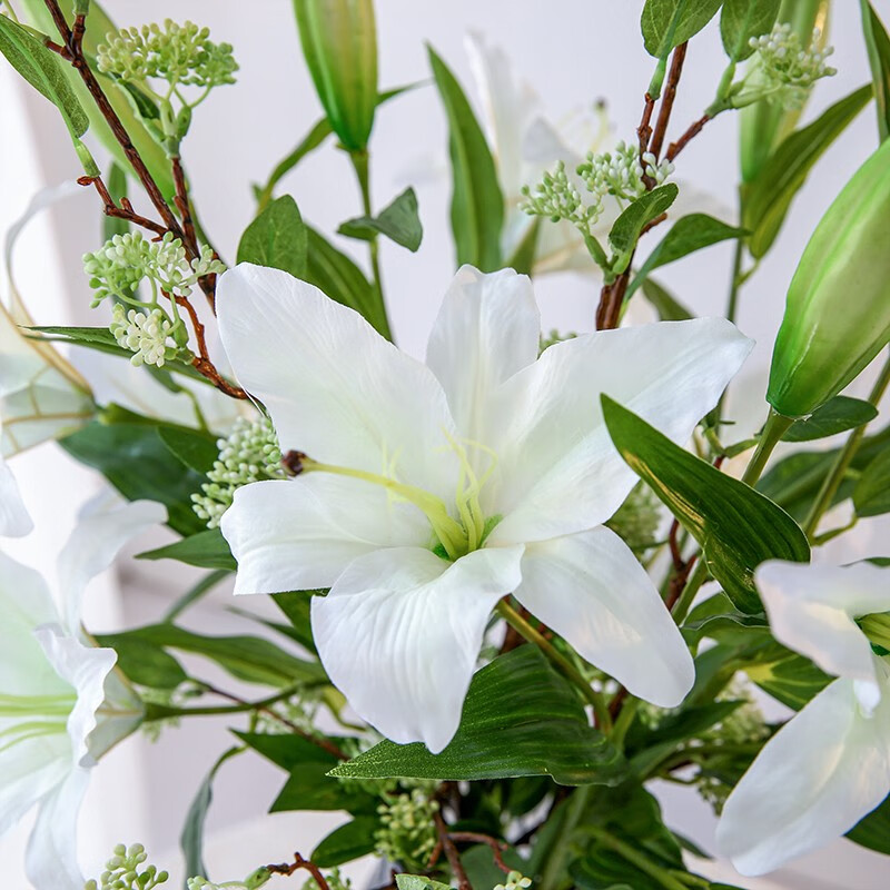 Fascinating makeup artificial flower high-branch lily flower simulated bouquet single living room TV cabinet dining table decoration simulated flower set flower 3 white 3 pink perfume lily + 2 leaves 2 baby's breath (not including vase)