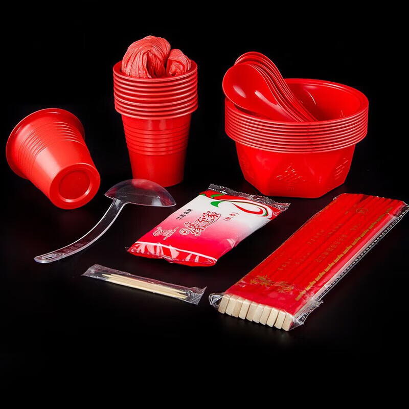 Shen Fu disposable tableware set for banquets, household environmentally friendly thickened cups and saucers, wedding banquet red plastic meal, red spoons individually packed 50 pieces