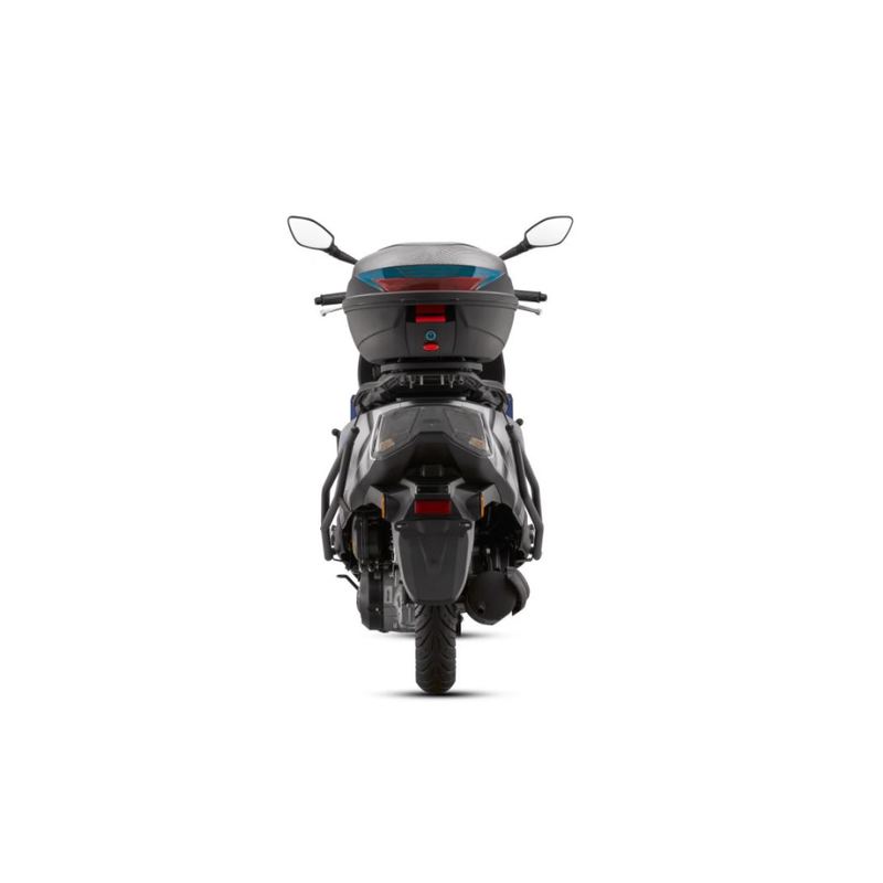 Qianjiang Jin 150 scooter fuel motorcycle, fuel-saving commuting, bumper + tail box, front and rear CBS, new silver gray