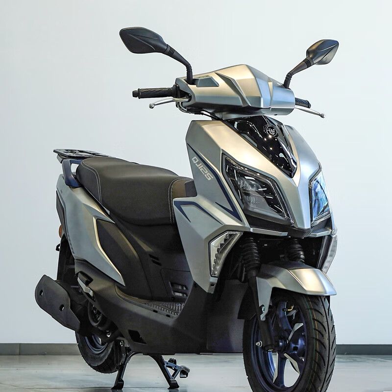 Qianjiang original and authentic brand new Qianjiang TAN125 motorcycle scooter and Hong 125 on the same platform imitation UY125 appearance silver gray