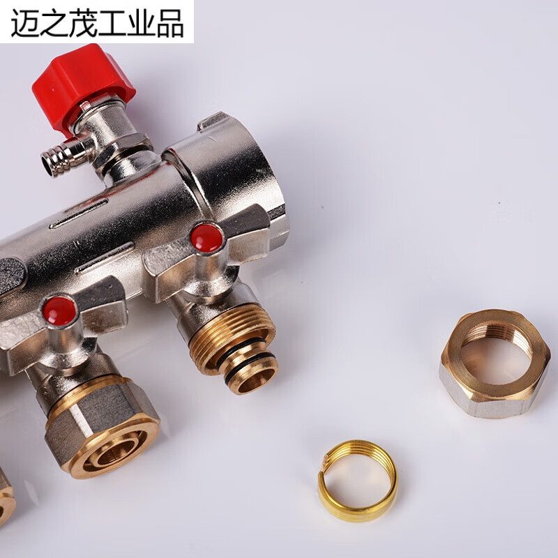 Shanghai floor heating water distributor, copper nickel-plated one-piece conjoined water collector, water mixing center