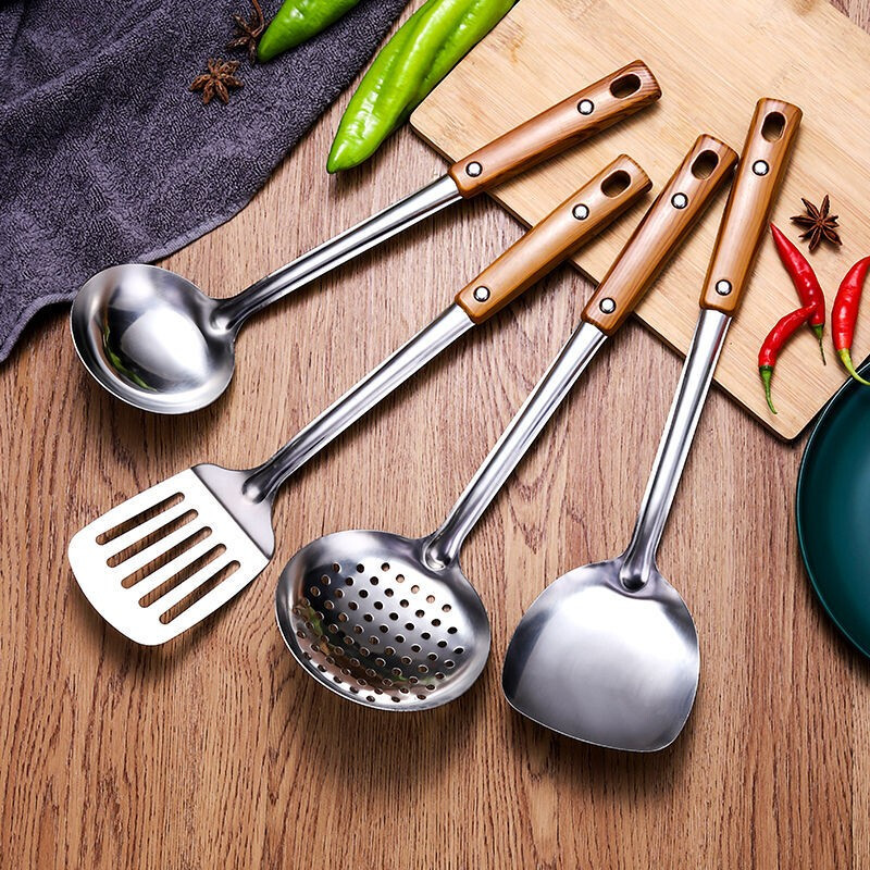 Stainless steel spatula set kitchen cooking spatula soup spoon large colander frying spatula rice spoon pot spoon kitchen cooking tools household kitchen utensils anti-scald handle non-stick pot wok frying pan universal 3-piece set spatula + soup spoon + colander thickened anti-scald handle