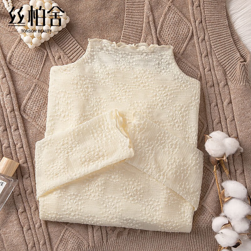 Sibaishe bottoming shirt for women, which can be worn inside or outside. Western-style 2026 new long-sleeved top to cover the belly and look slimming. Small shirt. Apricot color. One size fits all.