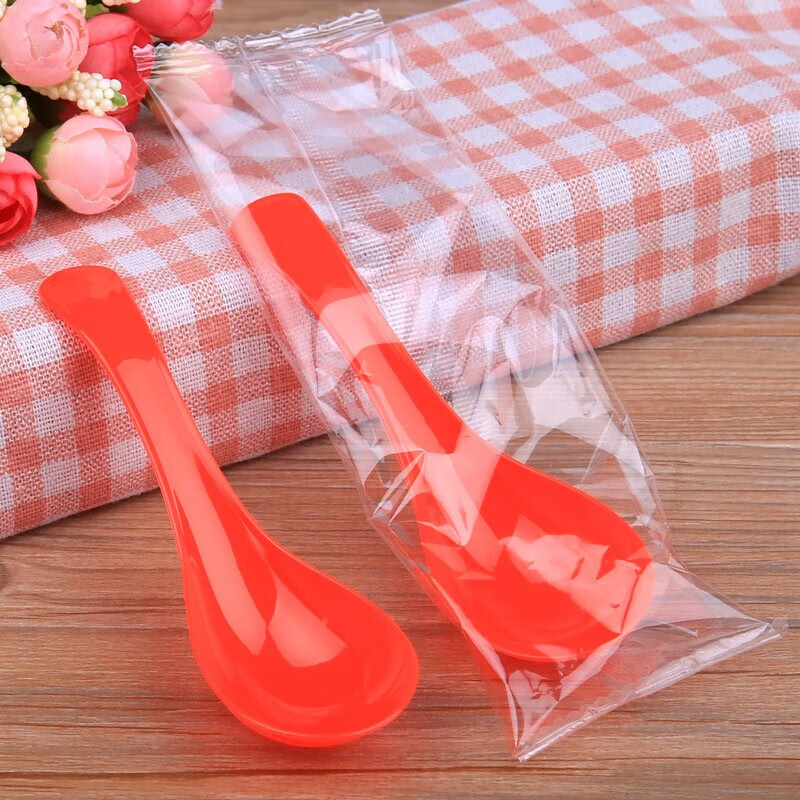 Shen Fu disposable tableware set for banquets, household environmentally friendly thickened cups and saucers, wedding banquet red plastic meal, red spoons individually packed 50 pieces