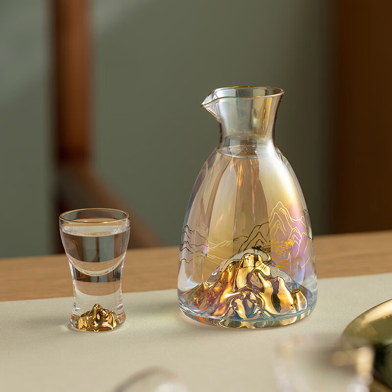 Forbidden City Culture, a family-friendly wine set for thousands of miles, high-end liquor glass set, wine divider, Forbidden City cultural and creative gifts, gift box for elders (1 pot, 6 cups)