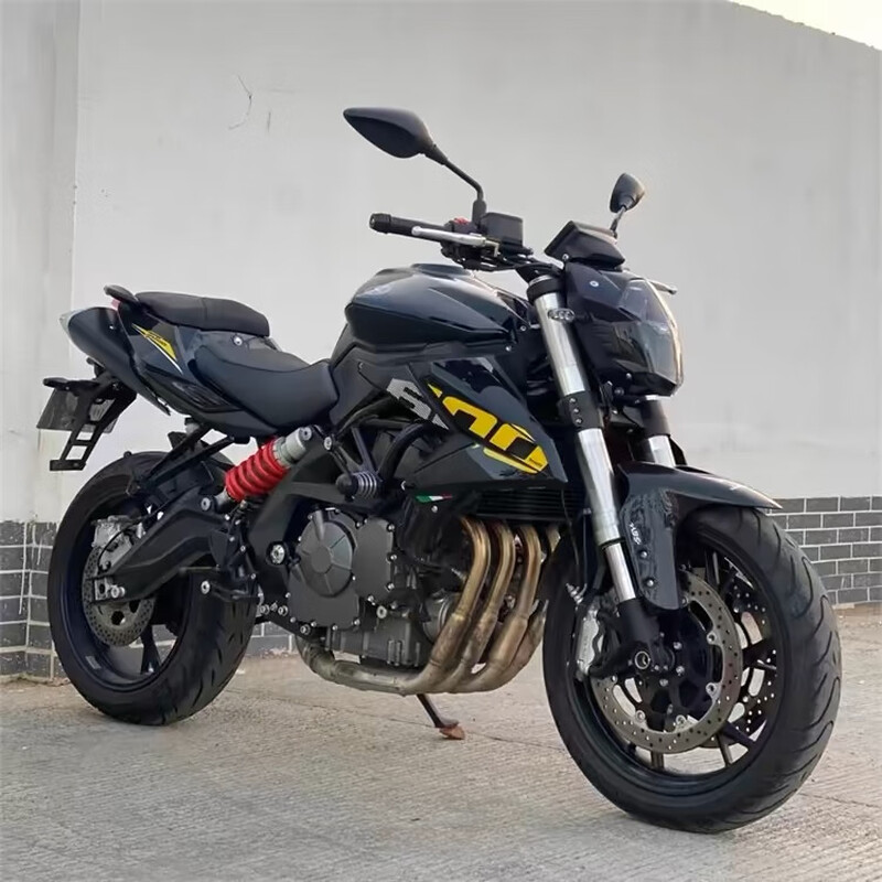 Taolu's new Benelli Huanglong 600 four-cylinder heavy motorcycle Qianjiang Zhui 600 EFI water-cooled road racing street motorcycle gray with complete procedures and can be licensed
