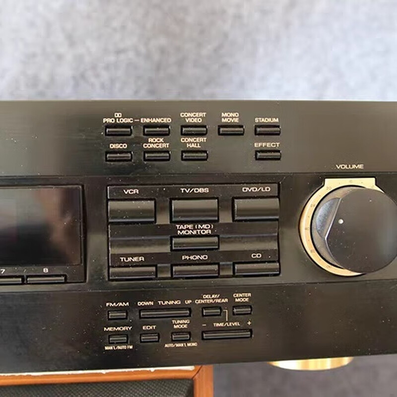 Yamaha original imported second-hand power amplifier Yamaha R-V702 5.1 channel power amplifier with good sound quality and high cost performance