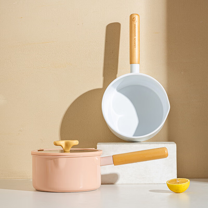 Modern housewife Crayon Shin-chan co-branded milk pot non-stick pot baby special baby food pot cooking instant noodles pot soup pot frying pan Xiaobai