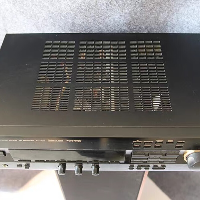 Yamaha original imported second-hand power amplifier Yamaha R-V702 5.1 channel power amplifier with good sound quality and high cost performance