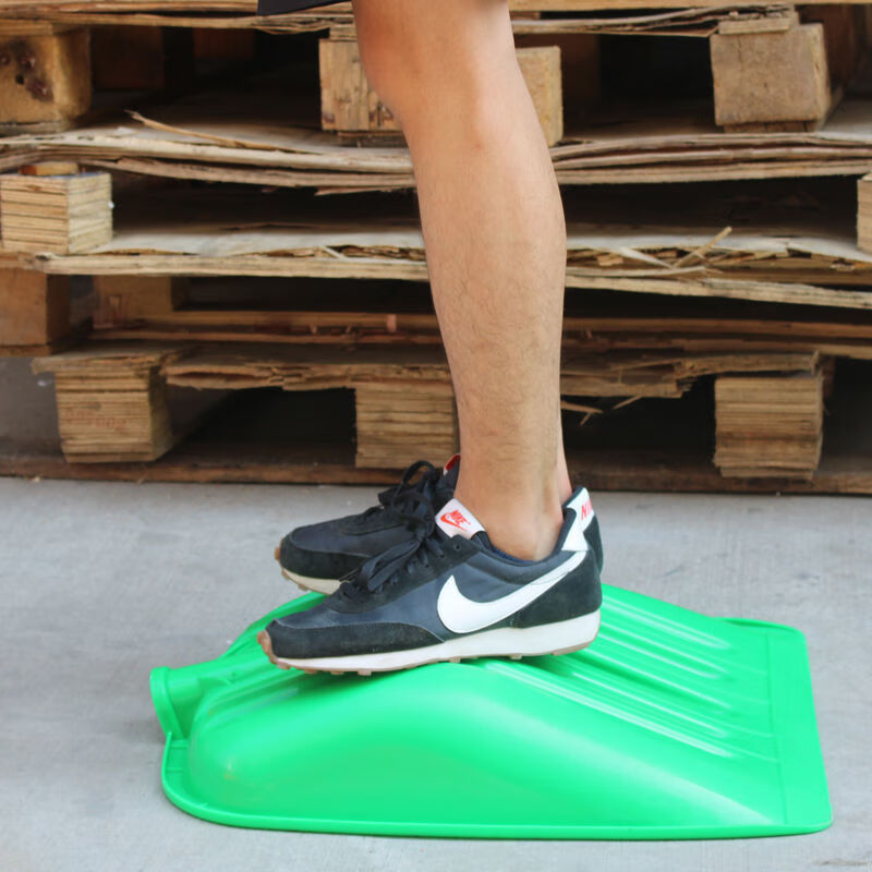 Plastic shovel, tempered plastic shovel, thickened plastic shovel head, snow shovel, rubber shovel, large wooden shovel, large agricultural shovel, No. 1 plastic snow shovel, random color