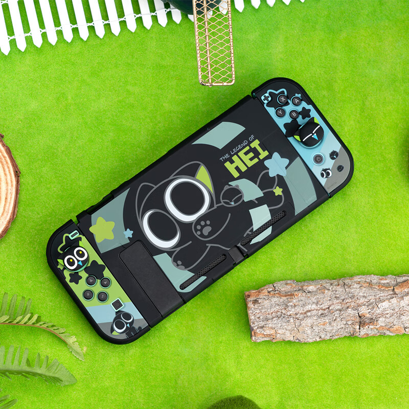 Jixiang Switch NS protective case Luo Xiaohei co-branded hard case battery life version split handle protective cover can be inserted into the base