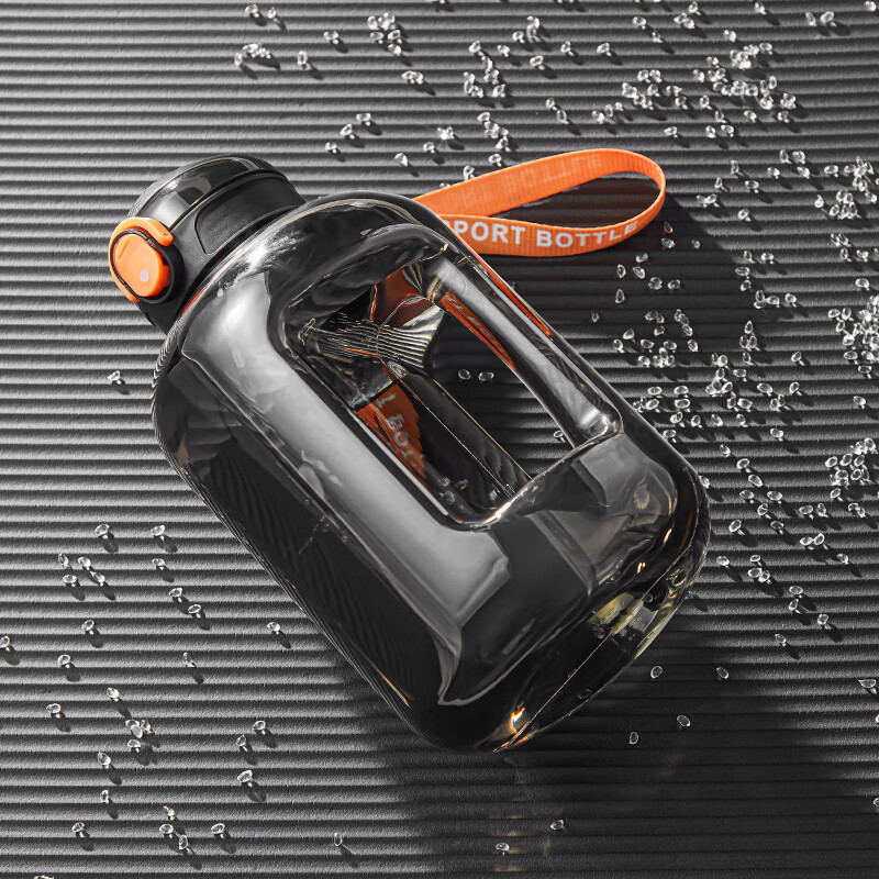 Levi's Water Cup Large Capacity Men's Ton Cup Ton Bucket Summer Sports Water Bottle Outdoor Portable Space Cup Fitness Dundon Bucket Gray Black Comes with Straw-Top Rope 1200ml 1