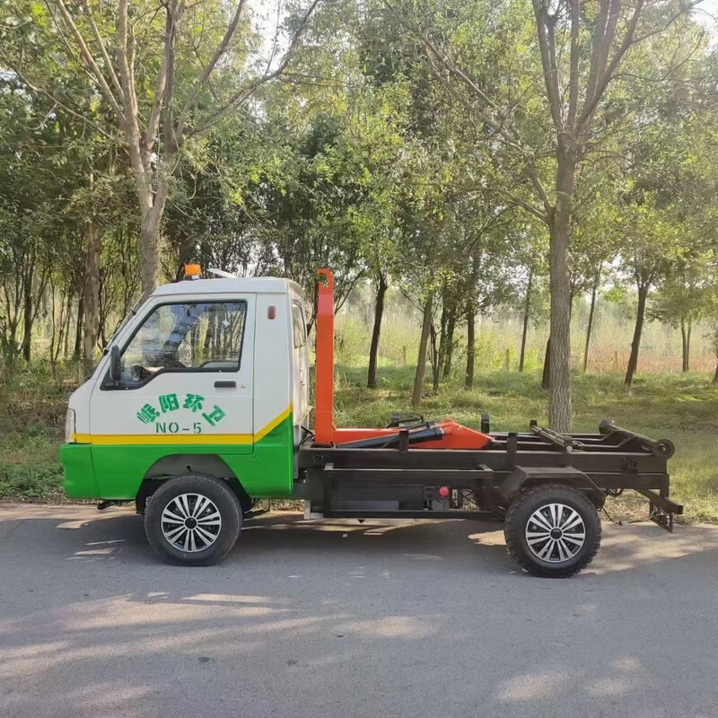 Three-wheel sanitation truck hook-arm garbage truck National VI gasoline hook-arm truck Domestic garbage removal truck hook-arm box transfer truck Foton hook-wall garbage truck