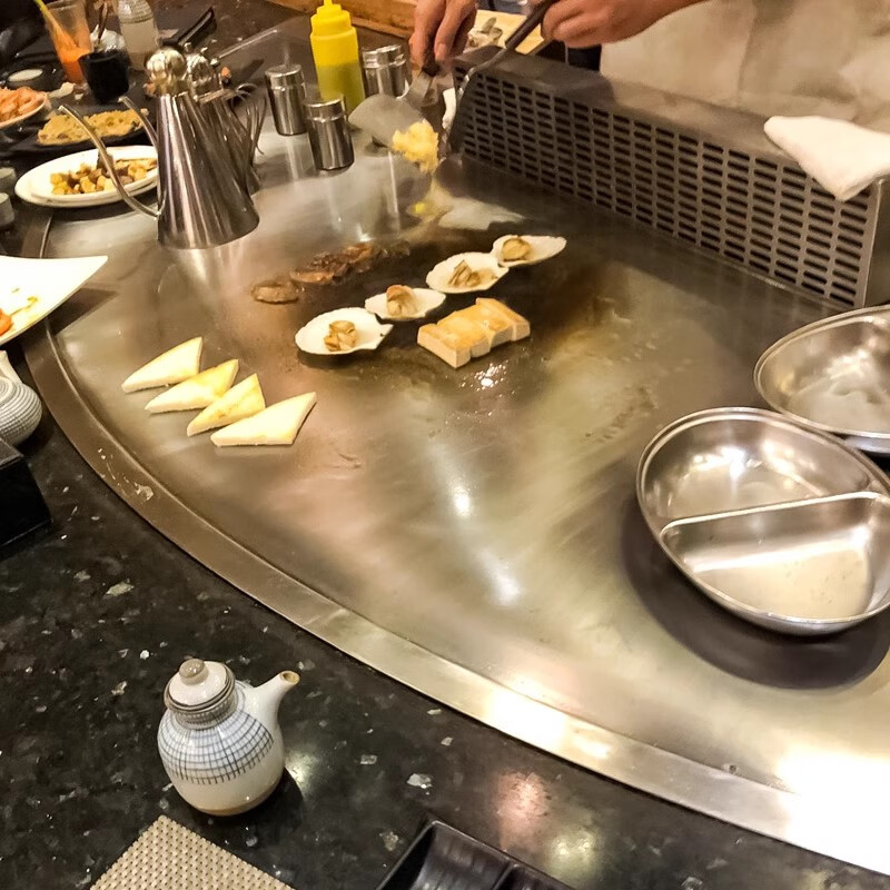 Shimeng Japanese Teppanyaki large-scale electric heating gas electric griddle restaurant hotel customized high-power electromagnet Teppanyaki commercial iron plate equipment 1.5 meters electric type standard type (not purified)