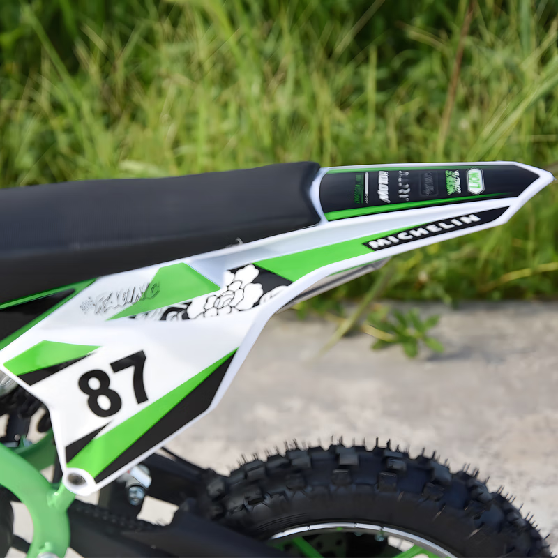 Langchuang's 24-year new small motorcycle children's 49cc mini motorcycle small off-road vehicle mixed oil gasoline fuel adult 2-stroke mixed oil hand start green