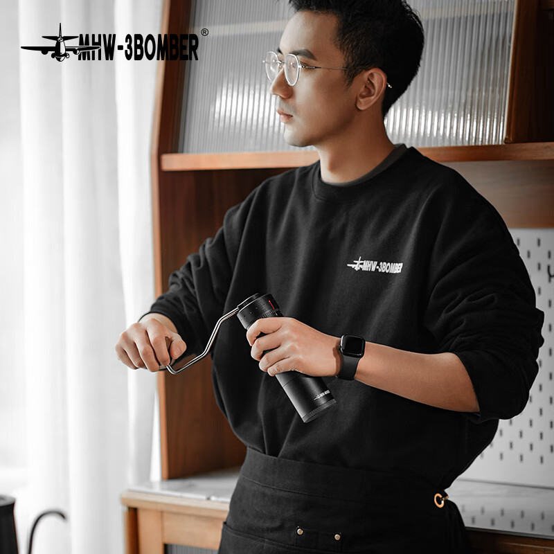 MHW-3BOMBER bomber hand grinder sharp blade R3 manual external coffee bean portable grinder coffee grinder grinds evenly sharp blade R3 grinder black