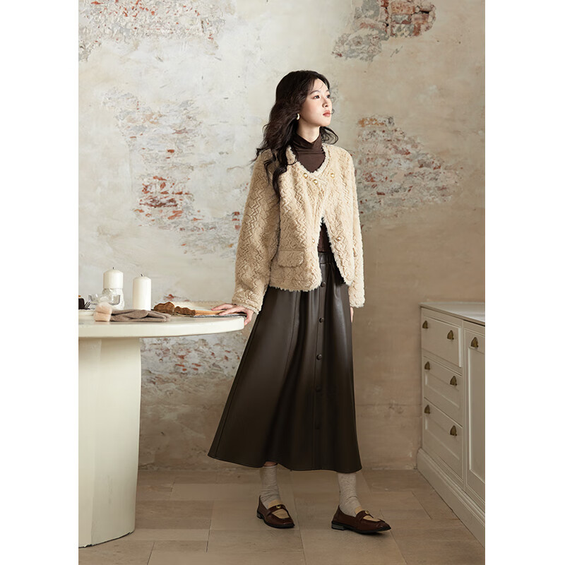 Mystery Xiao Xiangfeng imitation rabbit fur lamb wool coat 2025 winter fur one-piece thickened warm long sleeves apricot coat M