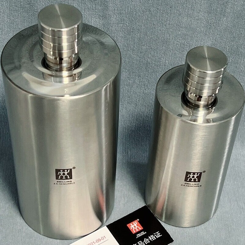 Zwilling German high-end high-quality stainless steel wine bottle, one pound, two pounds, 500ml, one pound, 1ml, one stainless steel wine bottle with leather cover