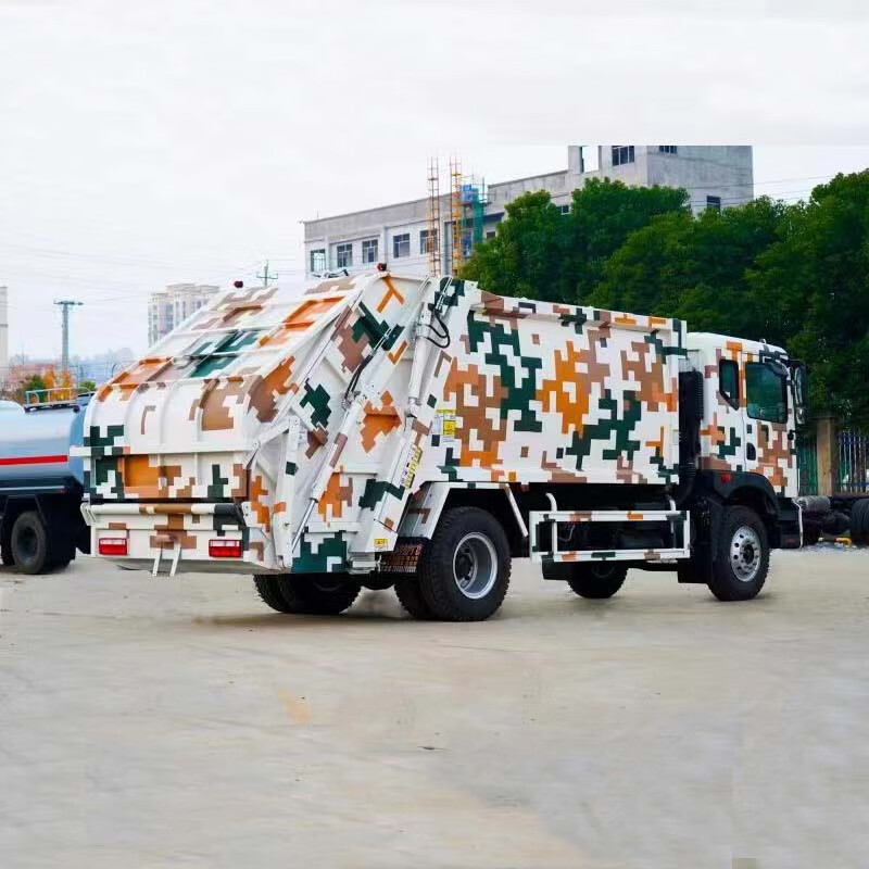 Zhongxiangyun 12 cubic compressed garbage truck Dongfeng Dolica camp area compressed garbage transfer truck property community garbage collection truck camouflage color Dolica D9 compressed garbage truck