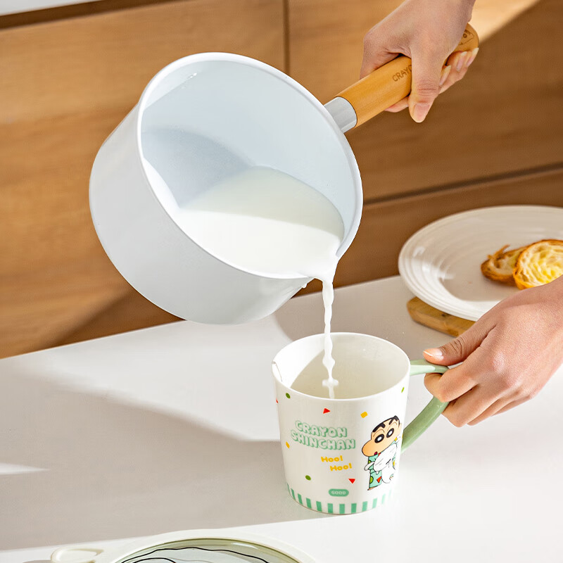 Modern housewife Crayon Shin-chan co-branded milk pot non-stick pot baby special baby food pot cooking instant noodles pot soup pot frying pan Xiaobai
