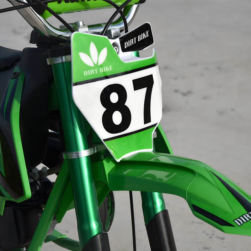 Langchuang's 24-year new small motorcycle children's 49cc mini motorcycle small off-road vehicle mixed oil gasoline fuel adult 2-stroke mixed oil hand start green