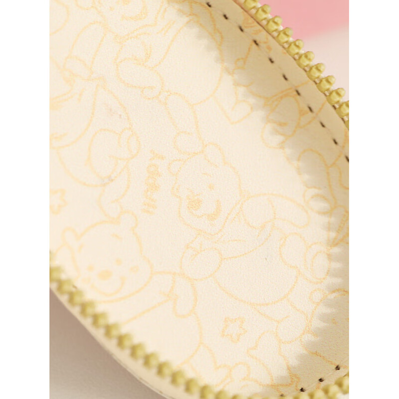 Shijanu's cute Pacha dog key storage bag mini key bag women's zipper key cover two-in-one large capacity three Winnie the Poohs can store keys and change