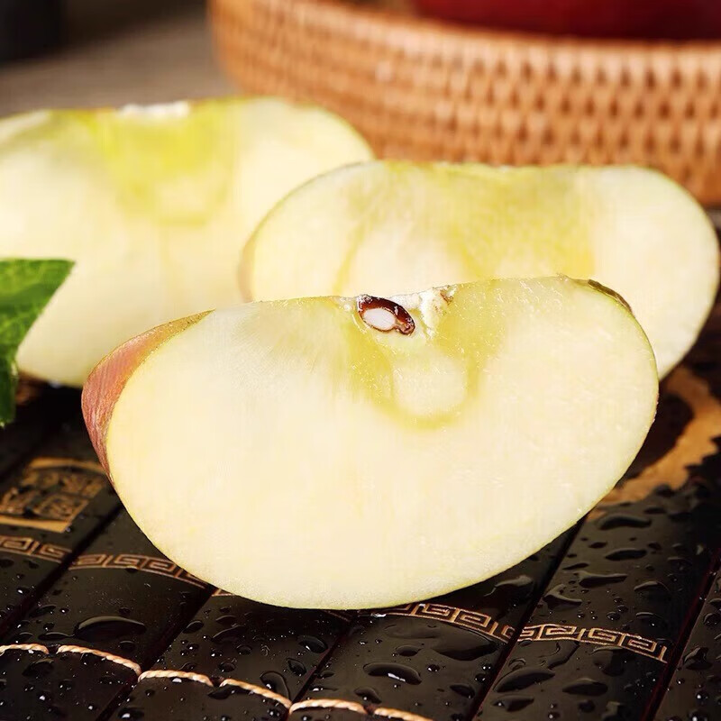 2025 Yunnan Zhaotong Chou Apple Rock Candy Heart Seasonal Fresh Fruits Whole Box Gift Box Fresh Fruit Seasonal Full Box 6 Jin Small Fruits Fruit Diameter 60-70 About 18 Pieces