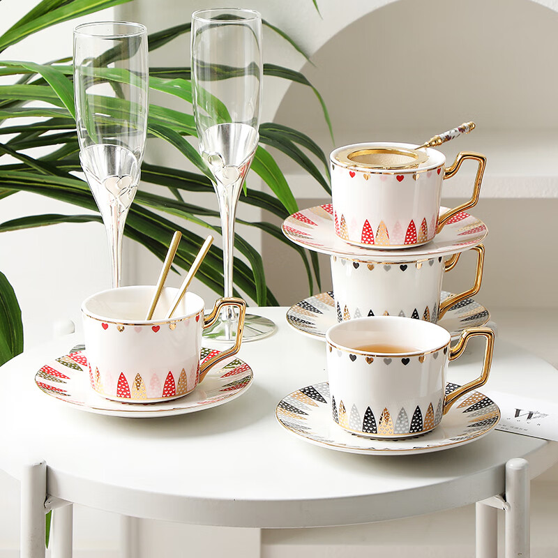 WOOCH Love at First Sight coffee cup with four saucers gift box for couples moving to a high-end new home, business, birthday, wedding souvenir Love at First Sight 4 cups and saucers - red gold + gray gold + white gift box