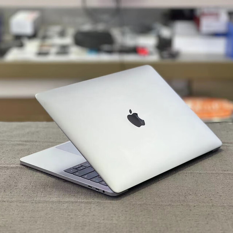 Apple laptop i7 student Macbook office student game Pro ultra-thin i7 thin and light portable Air industry best-selling/high cost performance 15-inch Macbook Pro i7 16+512G 95% new