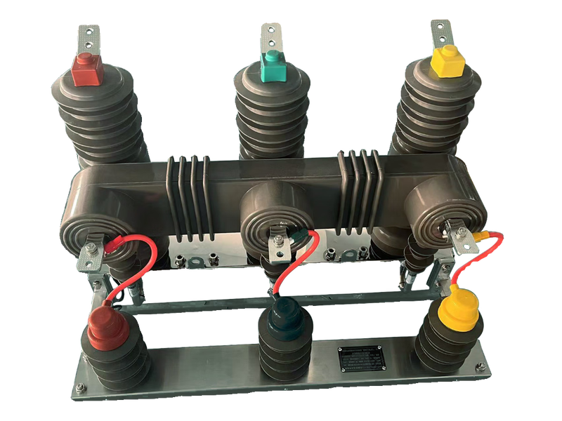 Jinghuilai ZW32 primary and secondary fusion column vacuum circuit breaker 10kv high voltage state grid intelligent three remote 630A 1P