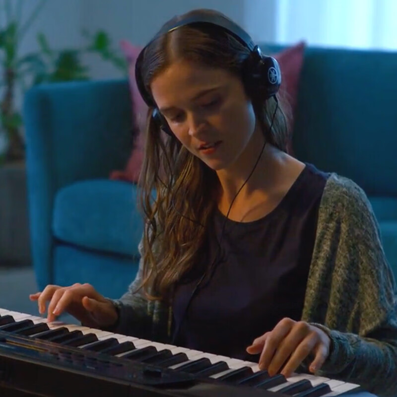 Yamaha (YAMAHA) electronic keyboard PSR-F52/E383 beginner's entry 61-key adult and children's performance teaching practice grading piano 373 upgraded to PSR-E283 official standard