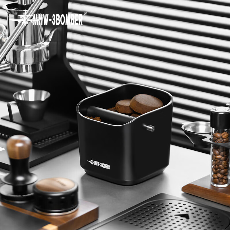 MHW-3BOMBER bomber coffee handle small dregs bucket, diagonal design coffee machine handle dregs bucket, desktop powder bucket, anti-powder splash, small square dregs bucket - dazzling black