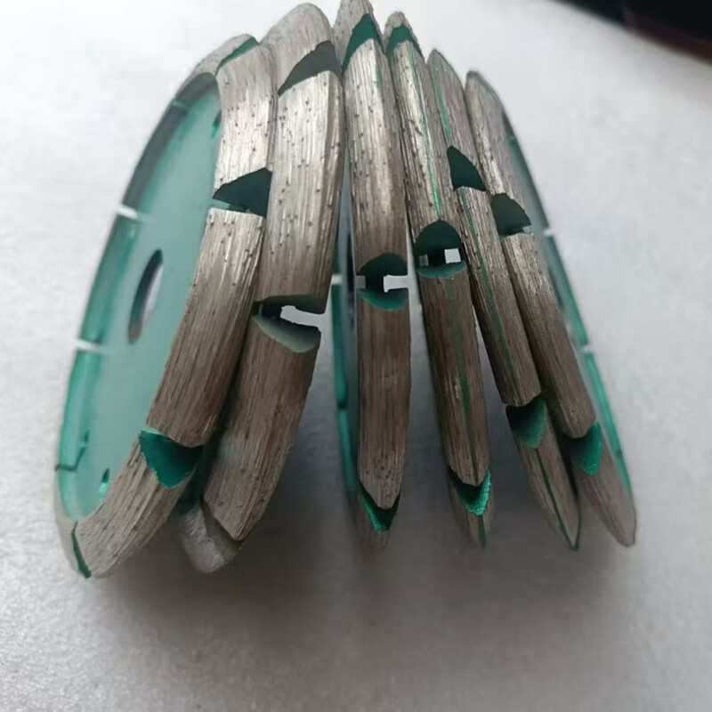 Wen Yijia customized V-shaped cutting blade thickened diamond saw blade stone concrete floor slotted shovel blade angle grinder bevel edge V-shaped 110mm (thickened 7mm) one piece