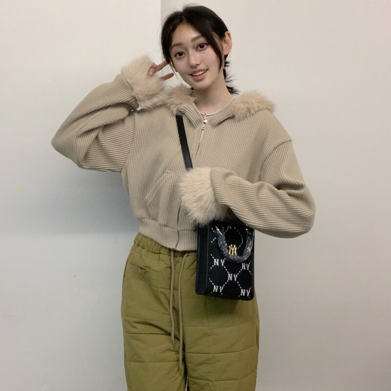 MLB men's and women's steel stamped retro presbyopia mobile phone bag crossbody bag mobile phone bag most classic black 7ACRMD35N